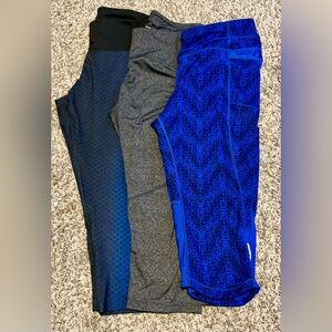 (Lot of 3 Ladies Cropped Leggings  Athleta, Collesium & C9 - Size Large